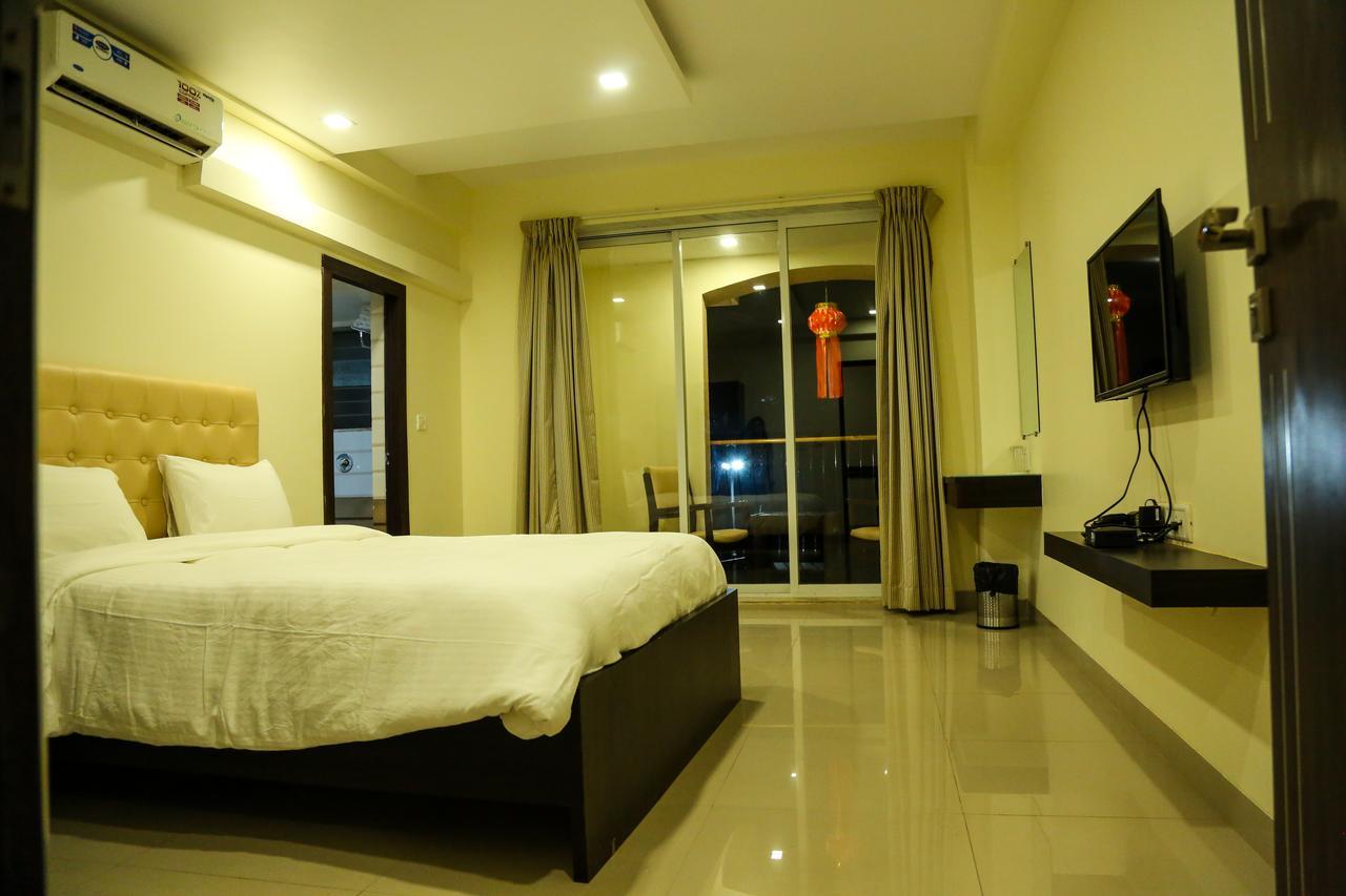 Hotel Saheb Panvel Exteriér fotografie